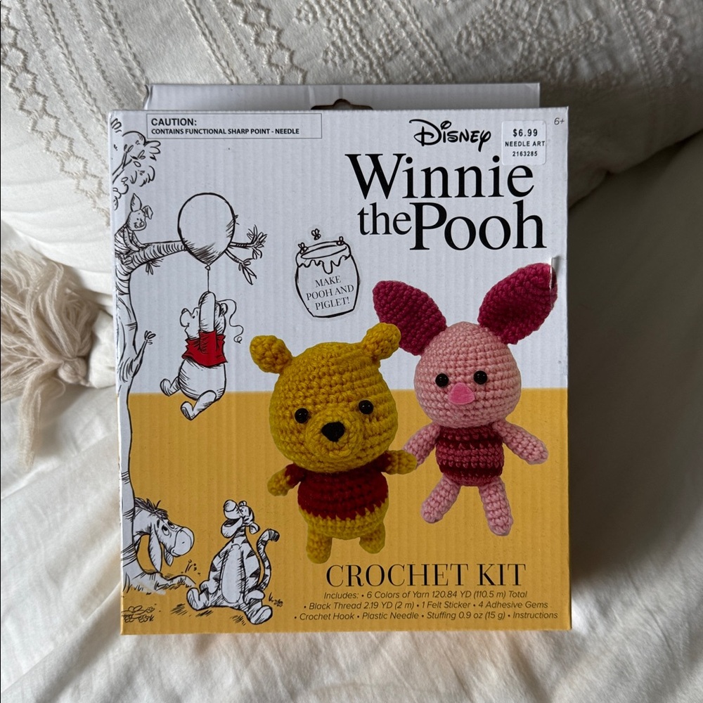 Disney Winnie the Pooh and Piglet Crochet Kit - Yellow and Pink